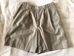ショートパンツ　ベージュ