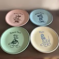 ディズニーキャラクター皿　4枚セット