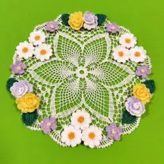 薔薇と百日草ドイリー　　２６cm
