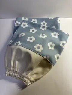 ハンドメイド　ハーフ丈アームカバー　腕カバー　花ドット　水色