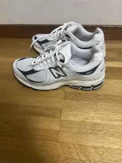 New Balance 2002R ホワイト/ネイビー スニーカー