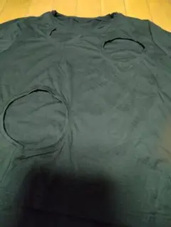 tb…穴あきデザイン カットソー