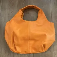 【カジュアルバッグ】　オレンジ　ビタミンカラー　フェイクレザー　ハンドバッグ