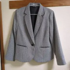 Item thumbnail for item 9909bb37-3a2a-4ce2-ac72-97ee2e9f7232