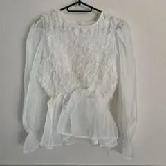 ラジエム　白トップス