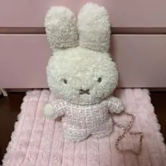 ミッフィー型ぬいぐるみポーチ