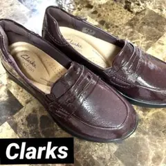 新品♡Clarks ローファー ブラウン ２２.５ 箱付き　エナメル　送料込み