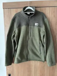 Item thumbnail for item 40e60737-2900-4191-8916-dc55080dd243