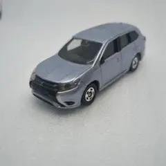 トミカ 三菱アウトランダーPHEV