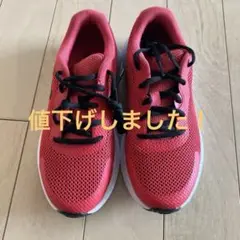 新品　 UNDER ARMOUR スニーカー