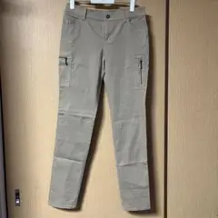 ベージュ カーゴパンツ ジッパーポケット付き