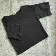 黒 レース 五分袖 Vネック Tシャツ GU ショート丈　　フリル S