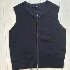 GU ブラック ノースリーブニット