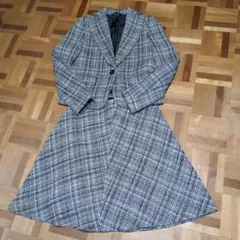 MACKINTOSHスカートスーツ上下.毛76%、フォーマル