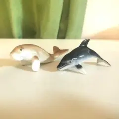 マナティとイルカ　陶器のミニチュアフィギュアセット