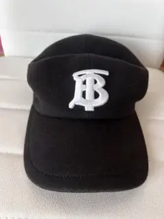 BURBERRY ブラック キャップ M