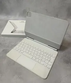 iPad Magic Keyboard ホワイト 本体