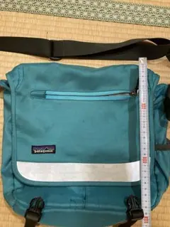 patagonia メッセンジャーバッグ ターコイズ　難あり商品
