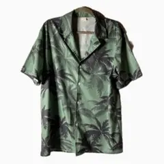 アロハシャツ 半袖 開襟 緑×黒 ヤシの木柄 リゾート ハワイ メンズ 夏コーデ