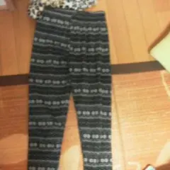 レギンス。裏起毛タイプ。サイズ=フリーサイズ。