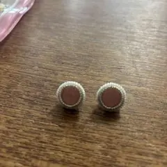 ピンク 丸型スタッドピアス 刺繍
