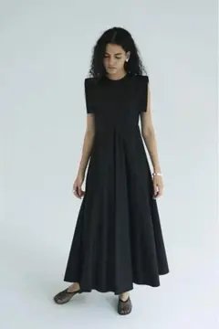 【大人気】CLANE SQUARE SLEEVE ONEPIECE BLACK