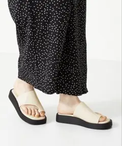 ◆美品◆オリエンタルトラフィック　厚底サンダル　Sサイズ