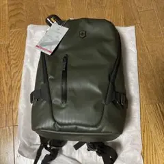 Victorinox リュック TLUHB10000 オリーブ