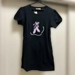 半袖　Tシャツ　カットソー　黒　トゥシューズ　バレエ