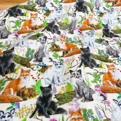 【オリジナル生地】美しい狐　昼の森キナリ　コットンリネン