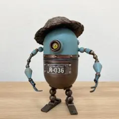 2、ミニロボット　スチームパンク　　　9.5cm