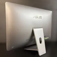 Item thumbnail for item bcda4916-252b-40c4-adb2-a31b7b8b89f9