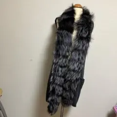 フォクシー ファーが豪華なロングジレ