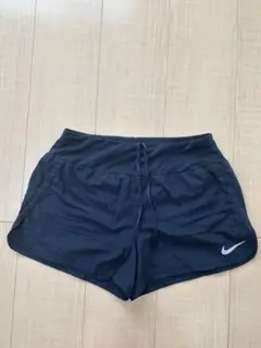 NIKE レディース ランニングショートパンツ ドライフィット　Mサイズ