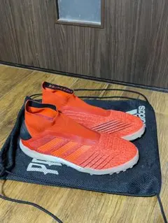 アディダス プレデター 19+ TF(レッド)