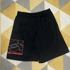 【used 美品】UNDER ARMOUR Mサイズ　ハーフパンツ