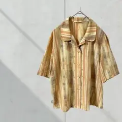 T355【hanano blouse】総柄ブラウス　シャツ　半袖　羽織り　レトロ