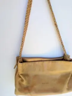 GABO ベージュ レザー ショルダーバッグ