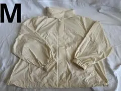 ユニクロ　uv ユーティリティブルゾン　M 試着のみ　フード付き