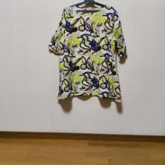 花柄 半袖 トップス