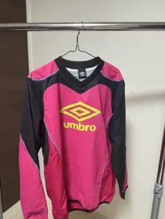 umbro ピステ・ウィンドブレーカー ピンク/黒