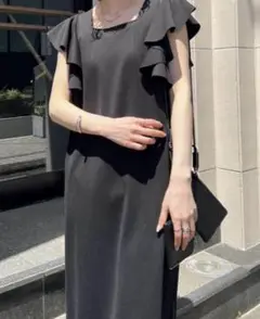 極美品 カプリシュレマージュ ラッフルスリーブ ワンピース 13,970円 黒