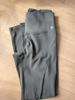 スカーラ　チャコールグレー　スパッツ　バックギャザー　Mサイズ