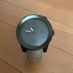 本日限定価格⭐︎NIXON アナログ腕時計 オリーブグリーン
