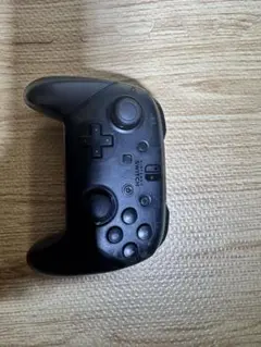 Nintendo Switchプロコントローラー