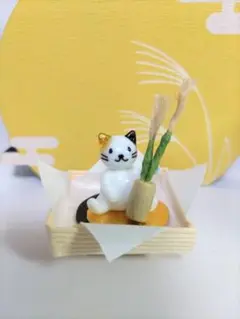 ガラス細工　ミニチュア　お月見猫三宝のせ