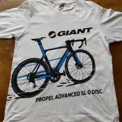 ユニクロGIANT半袖 Tシャツ