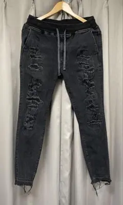 ダメージ加工カットオフデニム