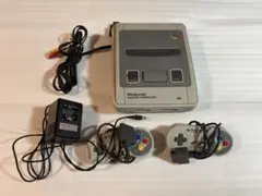 Nintendo スーパーファミコン 本体 コントローラー2個付き