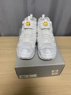 vetements Reebok Instapump Fury emoji